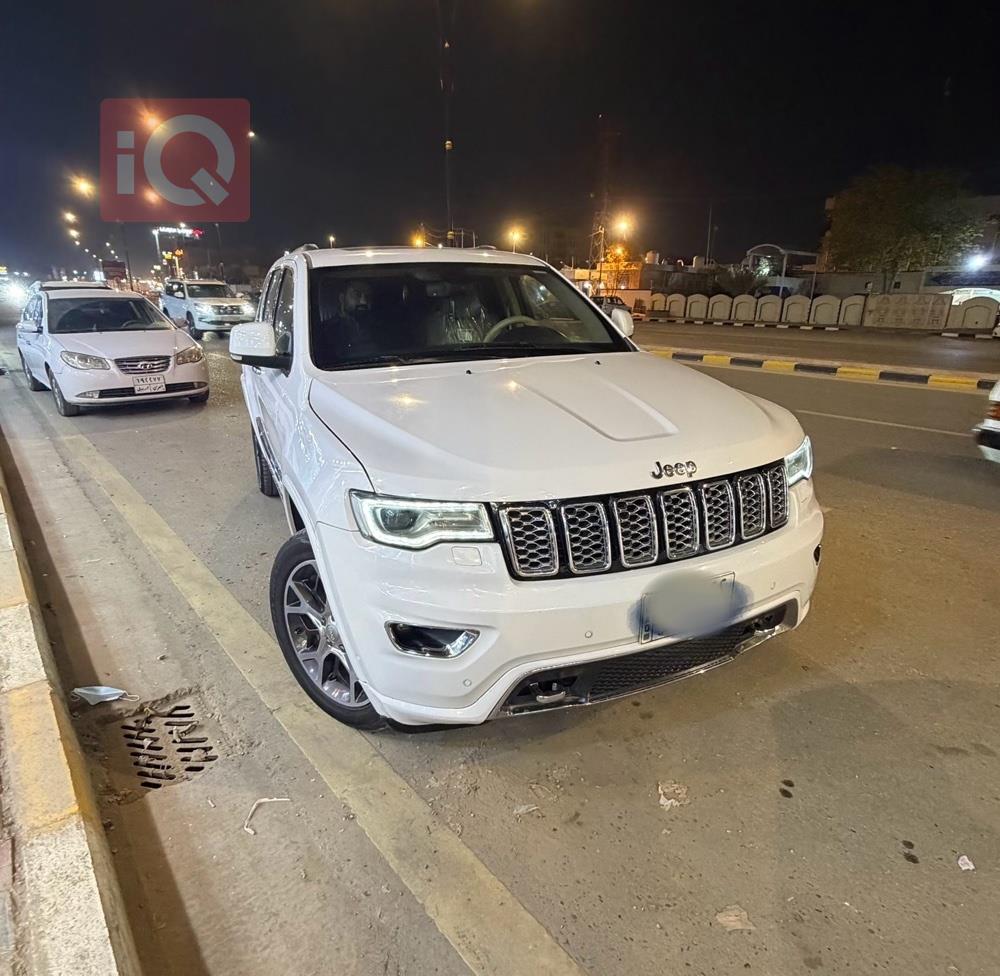 جيب جراند شيروكي